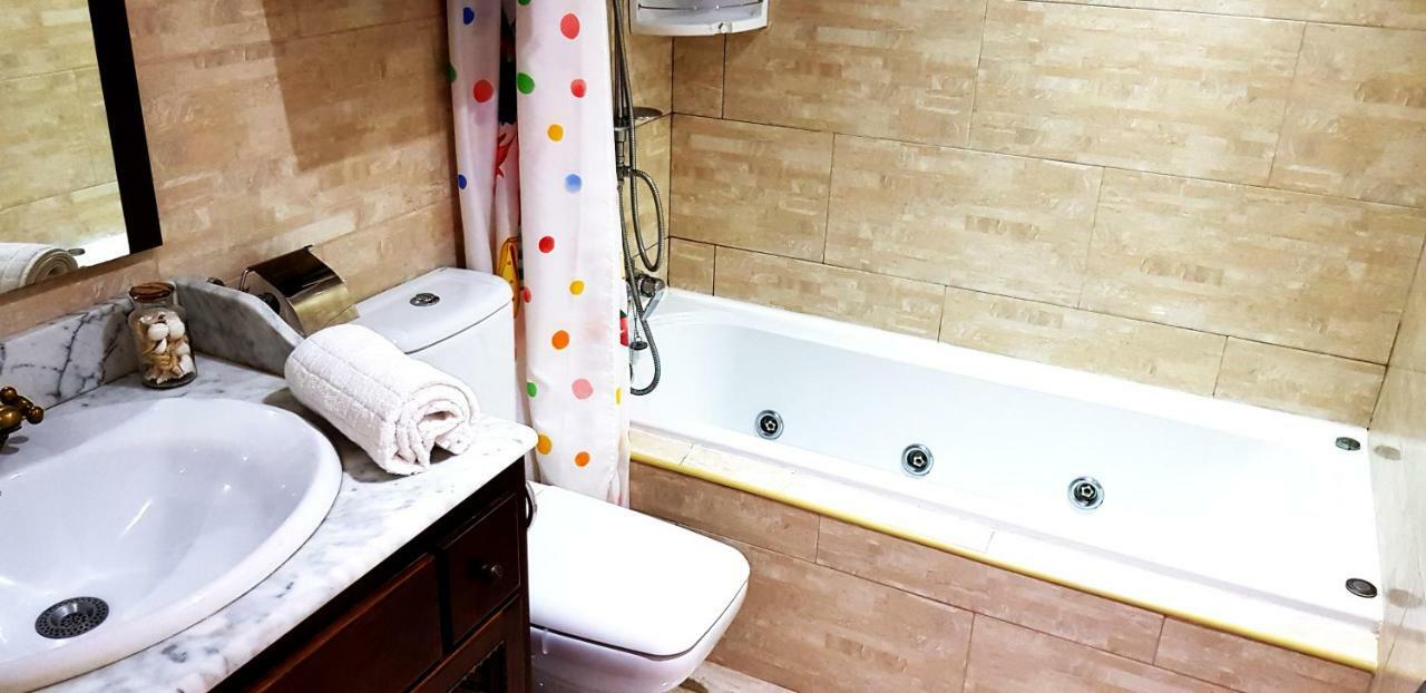 Apartamento Duplex Frente Al Mar Paseo Maritimo Torremolinos Apartment Luaran gambar