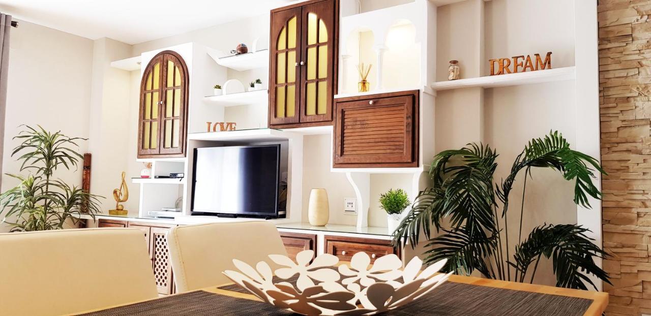 Apartamento Duplex Frente Al Mar Paseo Maritimo Torremolinos Apartment Luaran gambar